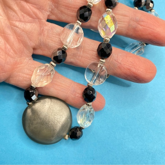 Glass Beads Black & Crystal Toggle Clasp Necklace - Picture 6 of 8